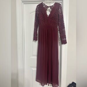 Lulu's Red Long Sleeve Bishop Gown
